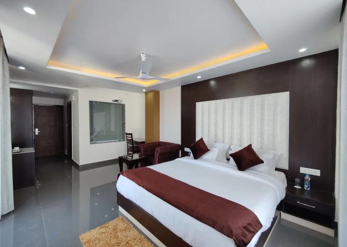 Aliza Inn and Suites