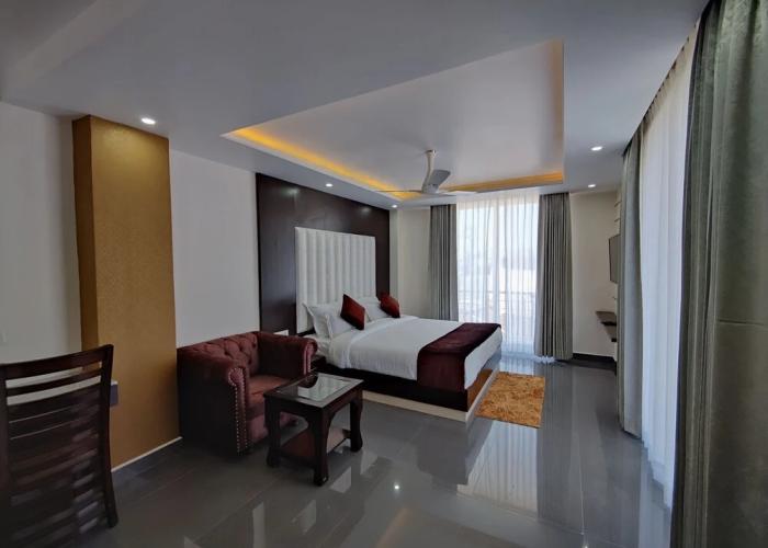 Aliza Inn and Suites
