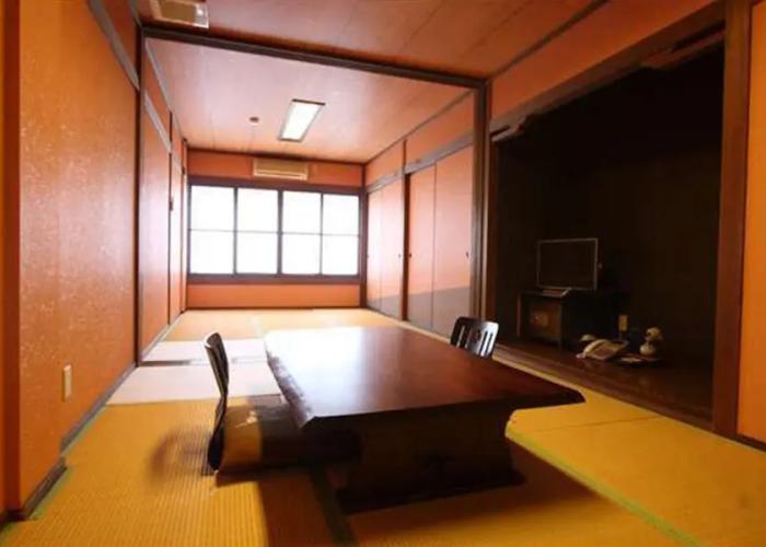 Gokuraku Onsen Takumi No Yado