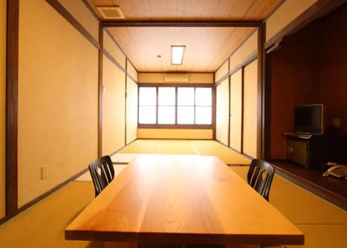 Gokuraku Onsen Takumi No Yado