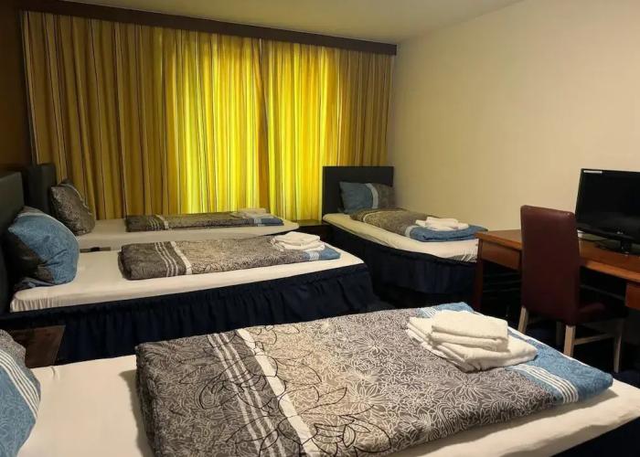 Hotel Regina - DG drei D.G. GmbH