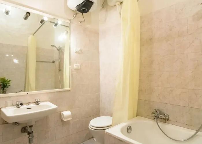 Cosy Farmhouse in Bacchereto With Swimming Pool