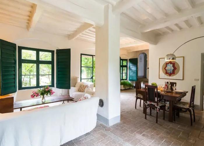 Cosy Farmhouse in Bacchereto With Swimming Pool