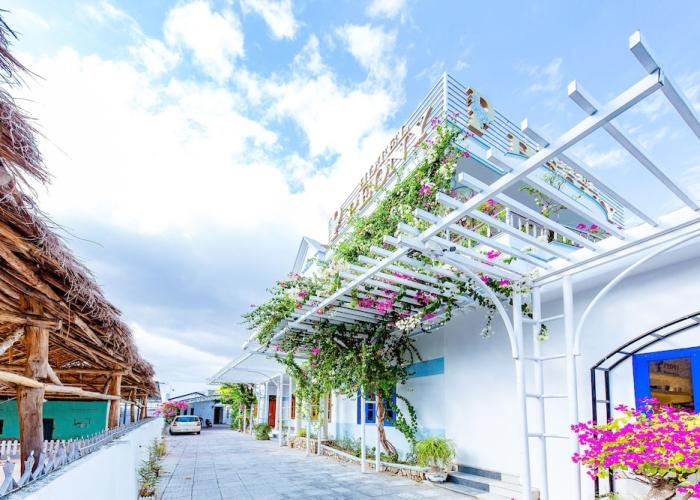 Peony Hotel
