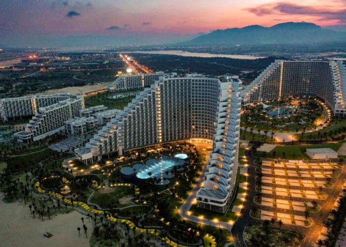 The Empyrean Cam Ranh Beach Resort