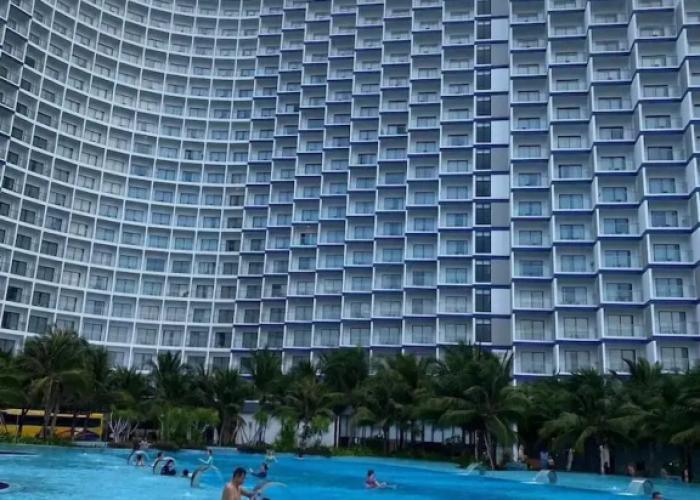 Arena Cam Ranh Beachfront Condotel