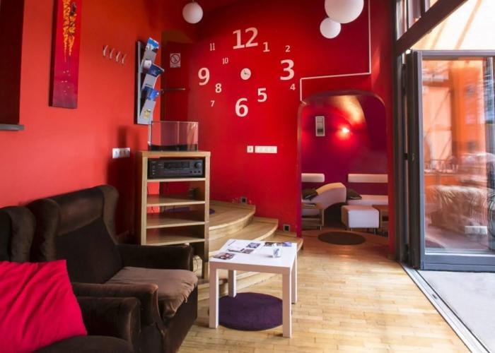 Cukrarna Hostel