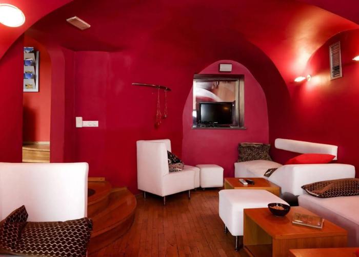Cukrarna Hostel