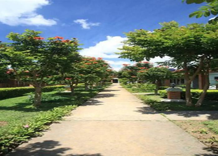 Vansana Plain of Jars Hotel