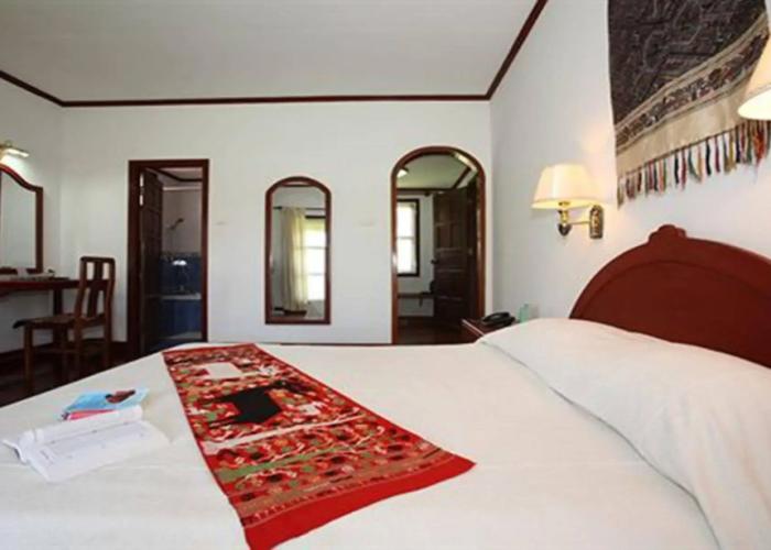 Vansana Plain of Jars Hotel