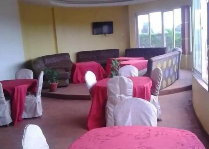 Makutano Hotel