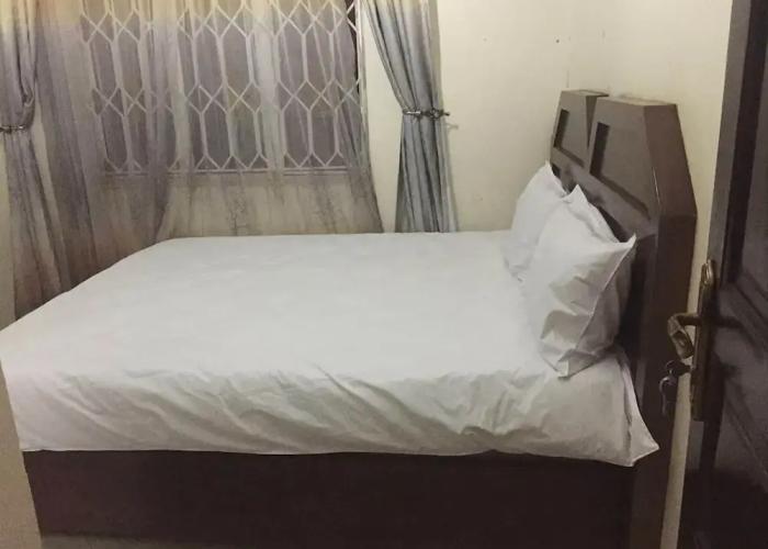 Bunyonyi Inn Hotel