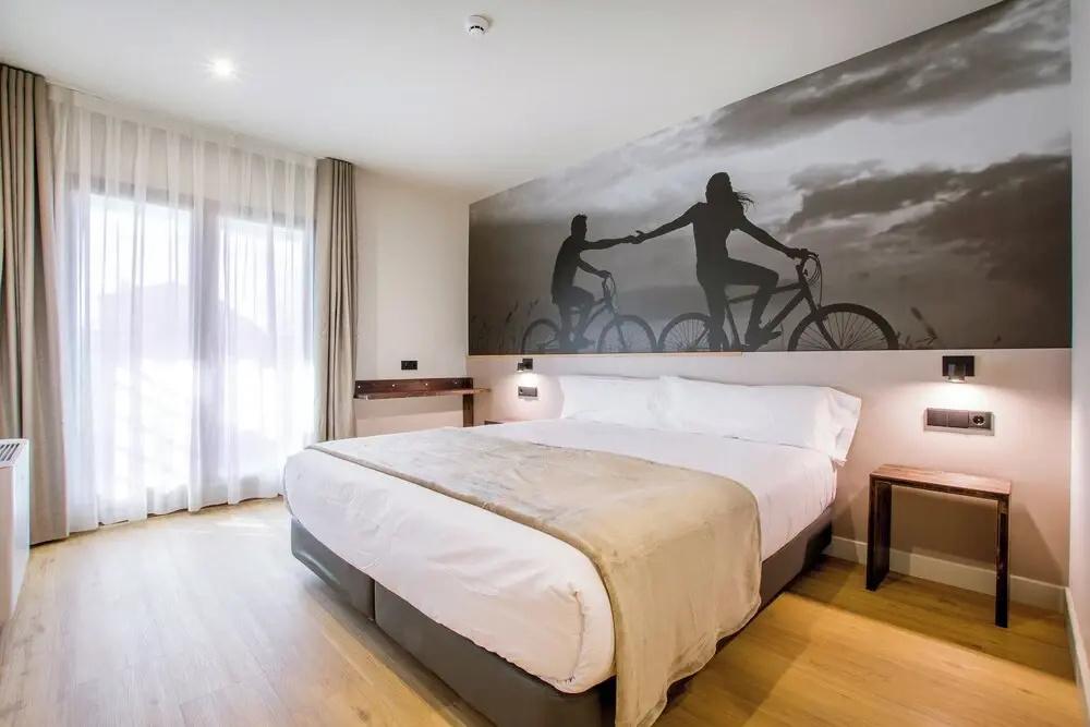 фото Hotel Llivia
