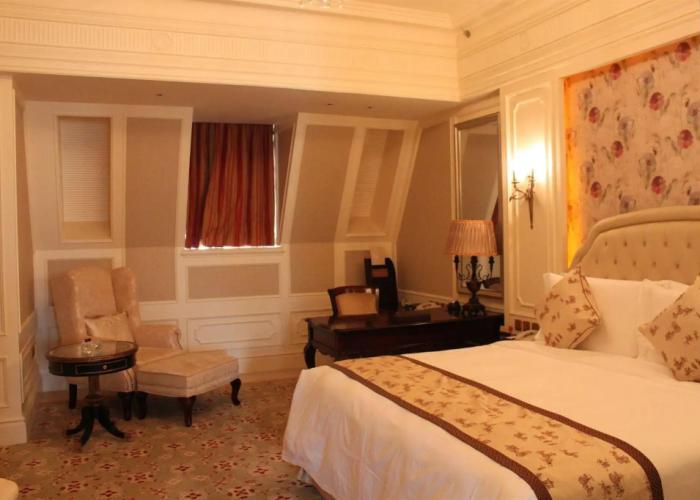 Dragon Lake Princess Hotel
