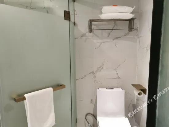 7 Days Inn (Guangzhou Jingxi Nanfang Hospital Tonghe Metro Station)
