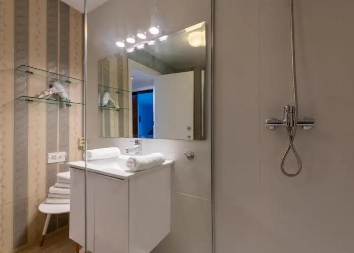 Alicante Skylights Apartments