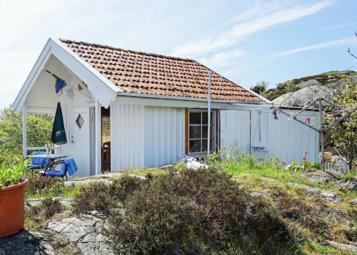 2 Person Holiday Home in Gullholmen