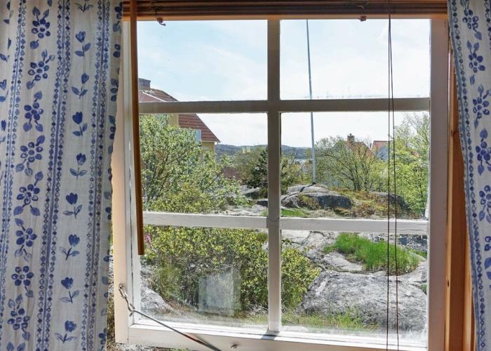 2 Person Holiday Home in Gullholmen