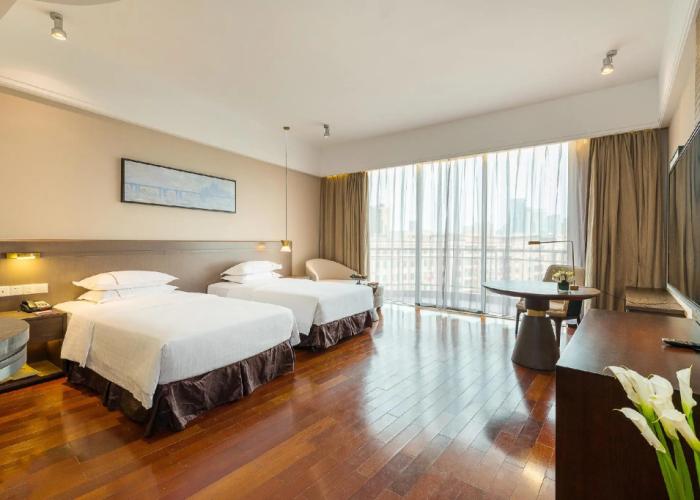 Royal Garden Hotel
