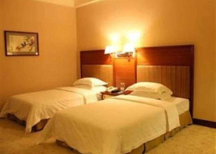 Gladden Hotel Shilong