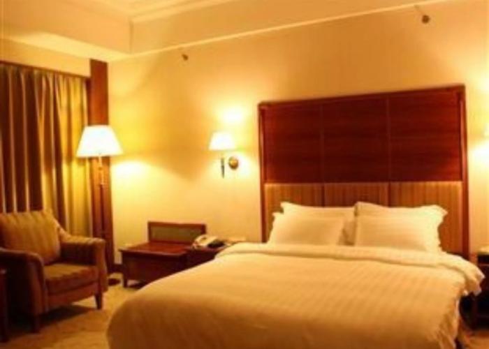 Gladden Hotel Shilong