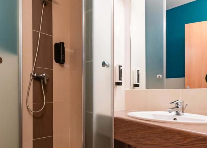 B&B HOTEL Saint-Etienne Monthieu