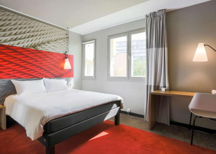ibis Saint-Étienne - La Terrasse