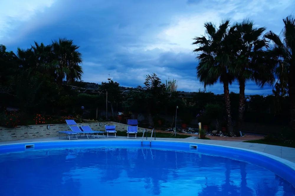 фото Hotel Maremonti