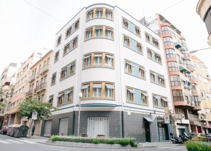 Poeta Quintana Apartments