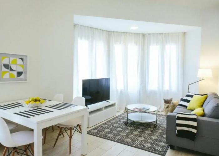 Poeta Quintana Apartments