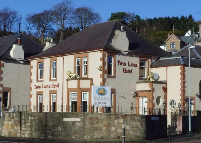 Twin Lions Hotel