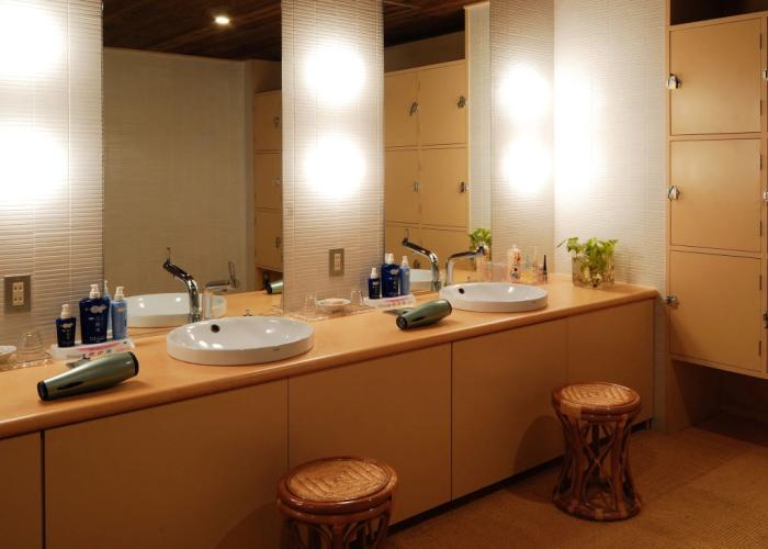 Okunikko Konishi Hotel