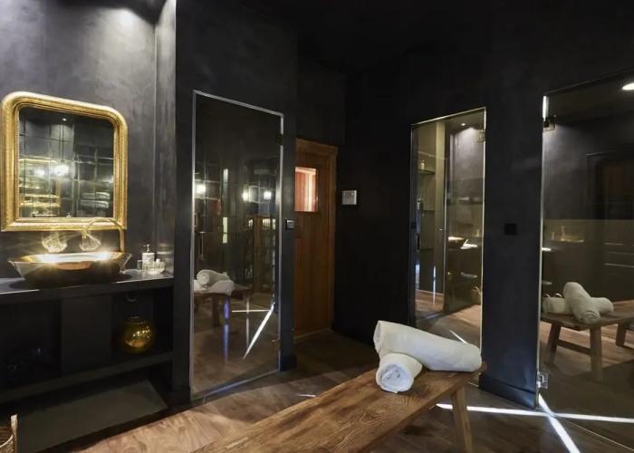 Helguera Palacio Boutique & Antique