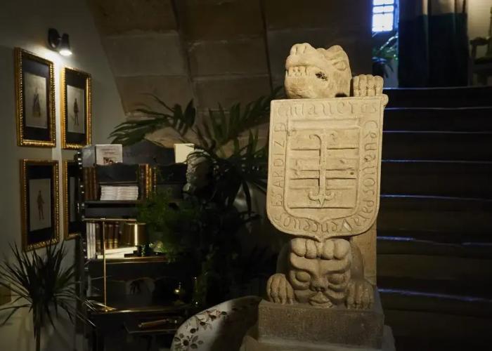 Helguera Palacio Boutique & Antique