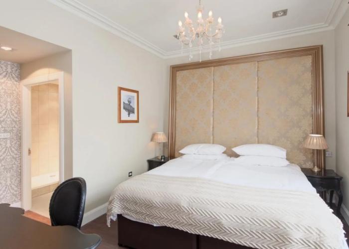 City Retreat Edinburgh