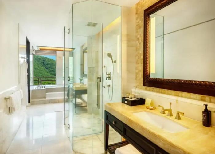 The St. Regis Sanya Yalong Bay Resort