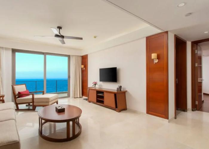 Sanya Seacube Holiday Hotel