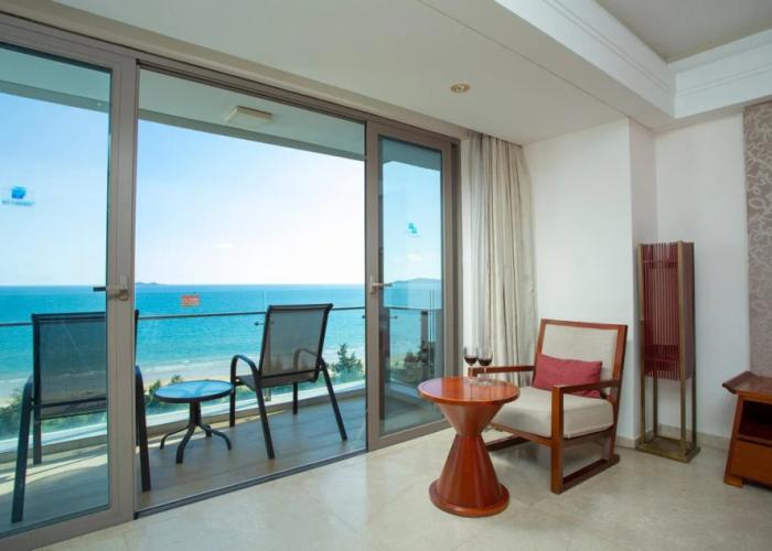 Sanya Seacube Holiday Hotel