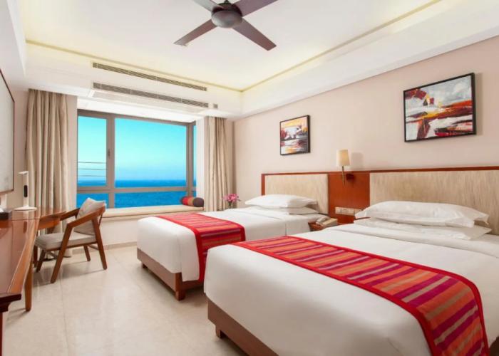 Sanya Seacube Holiday Hotel