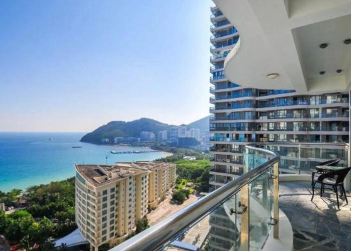 Sanya Hai Hua Apartment