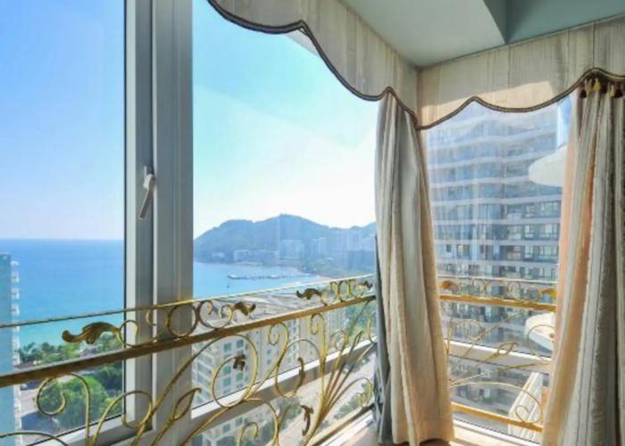 Sanya Hai Hua Apartment