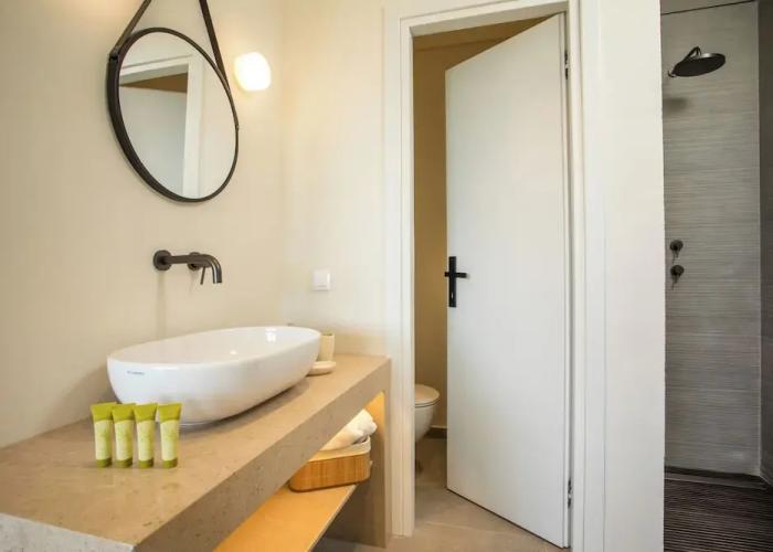 Aethrion Luxury Villas & Suites