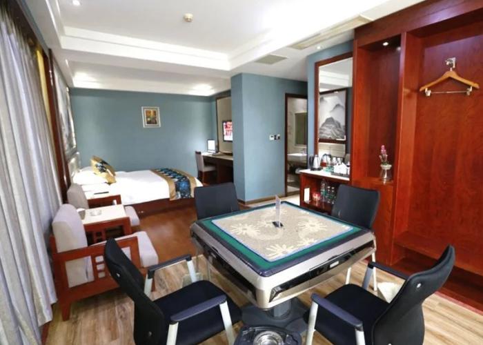 Huaqiao International Hotel