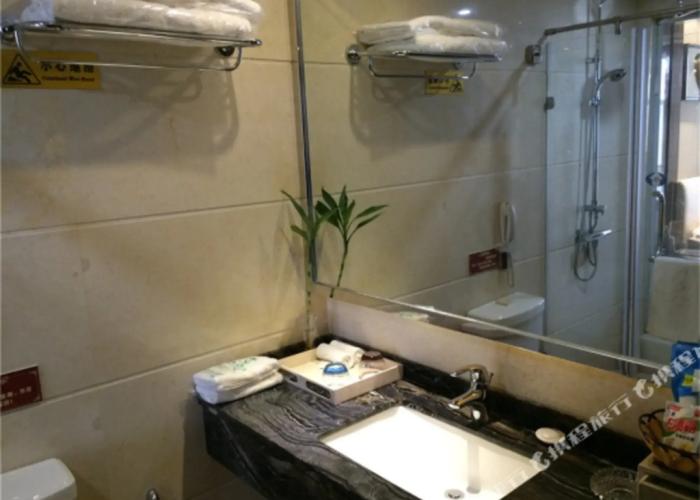 New Huatian Hotel