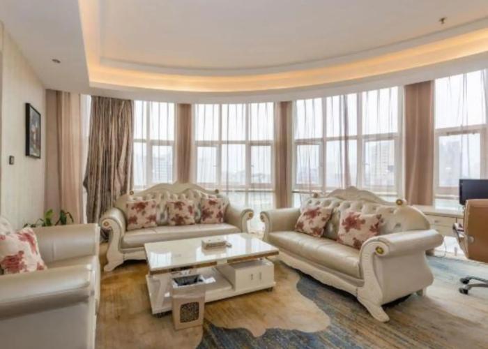 New Huatian Hotel