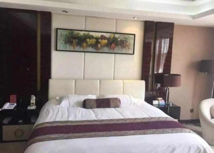 New Huatian Hotel
