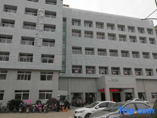 Huajian Hotel