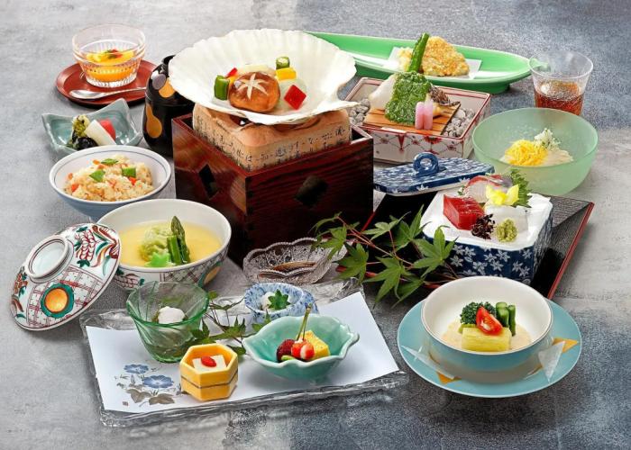 Ooedo Onsen Monogatari Premium Yoshinoya Irokuen