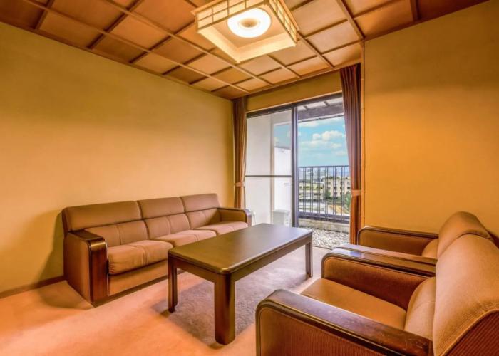 Ooedo Onsen Monogatari Premium Kaga Maruya
