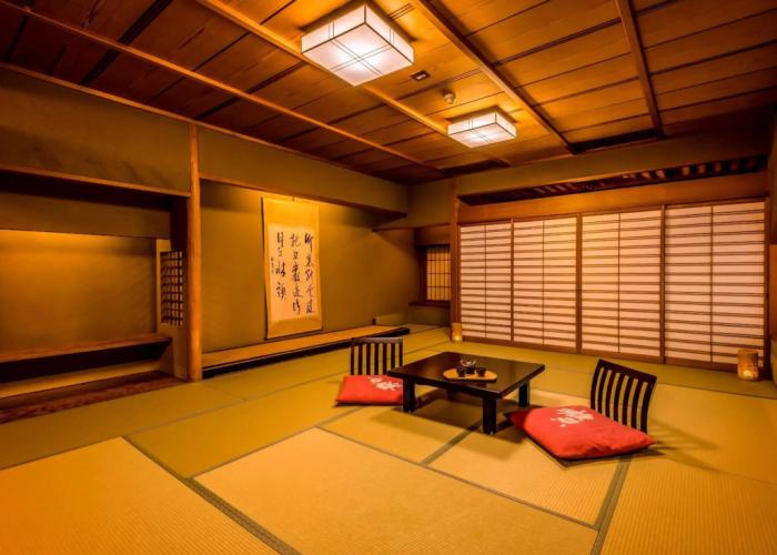 Ooedo Onsen Monogatari Premium Kaga Maruya